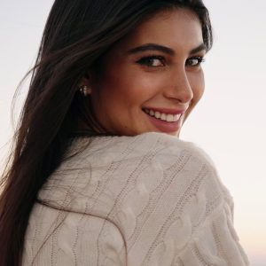 Maria Laura D V